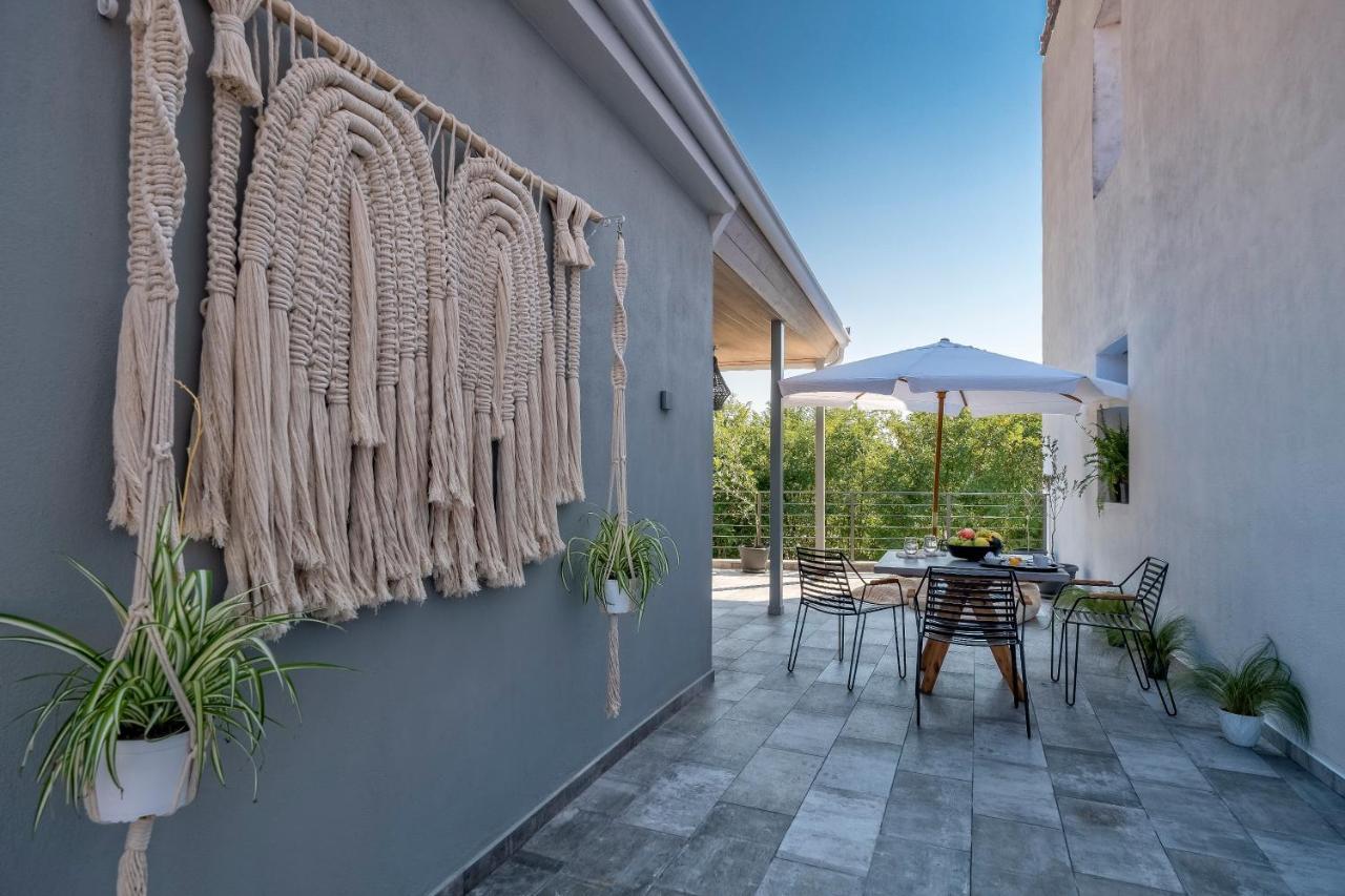 Apartment Macrame